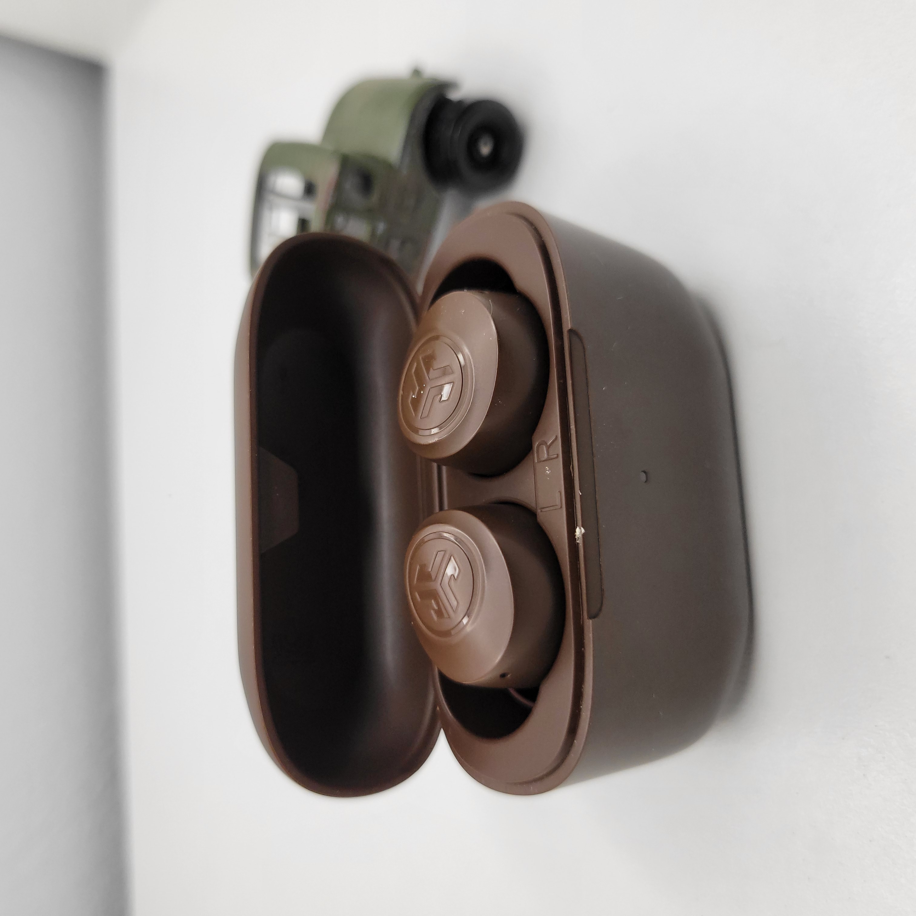 JLab Go Pop True Wireless Intrauricular Marrón