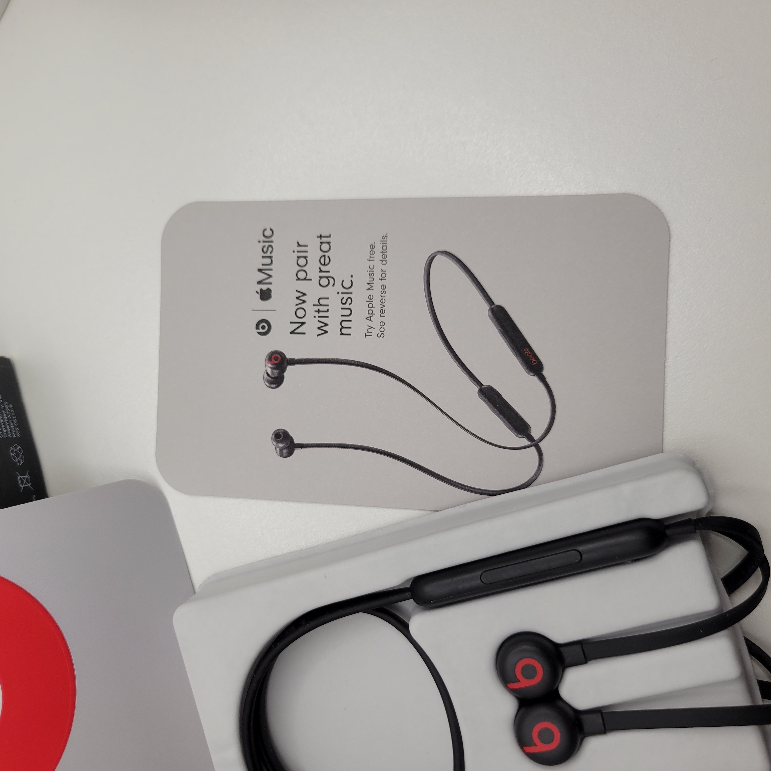 Beats Flex Auriculares Intrauriculares Inalámbricos Negro 2