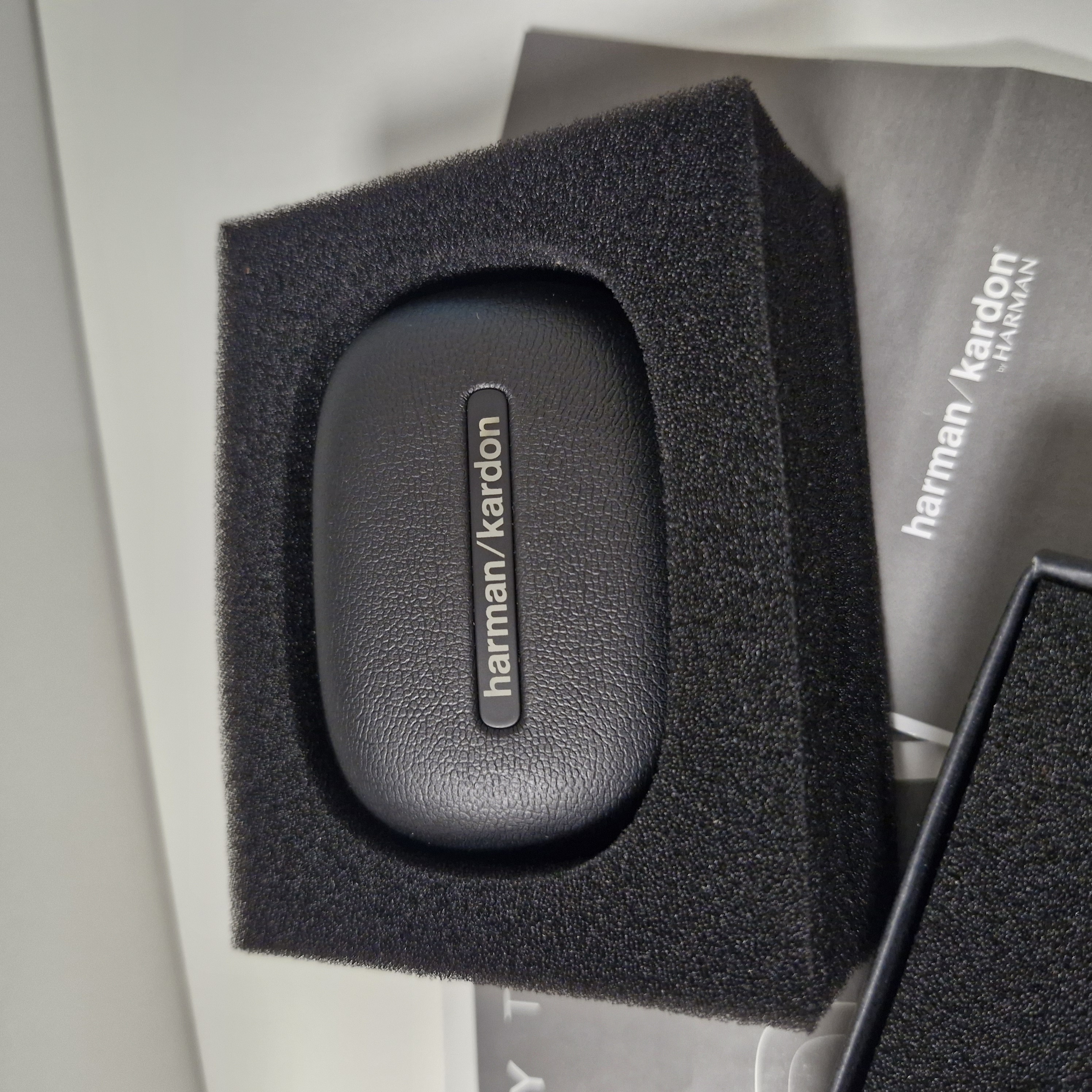 Harman Kardon Fly TWS Intrauriculares Inalámbricos Negro 2