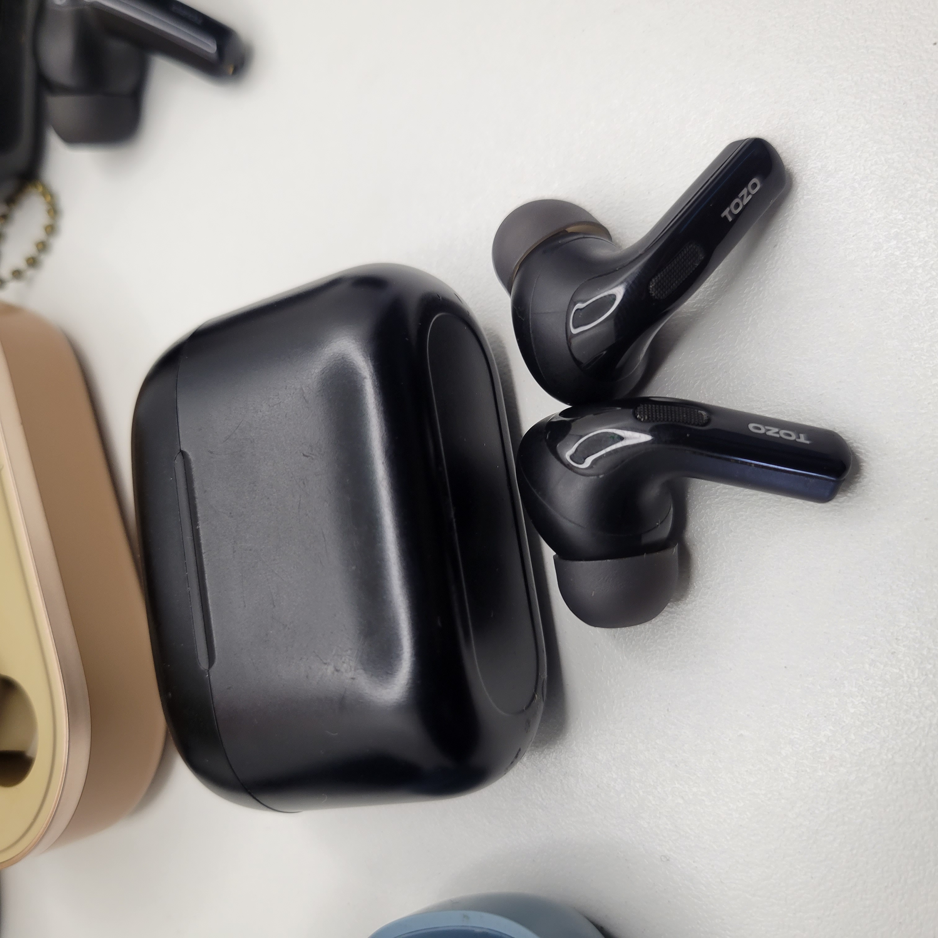 TOZO T20 Audífonos Intrauriculares Inalámbricos (Usados sin accesorios) 3